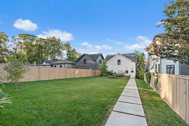 916 Acklen Ave, Nashville, TN 37203