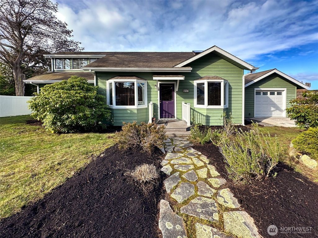 847 Argyle Avenue, Friday Harbor, WA 98250