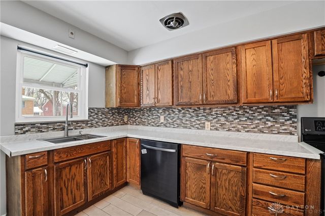 2827 Roseann Lane, Cincinnati, OH 45239