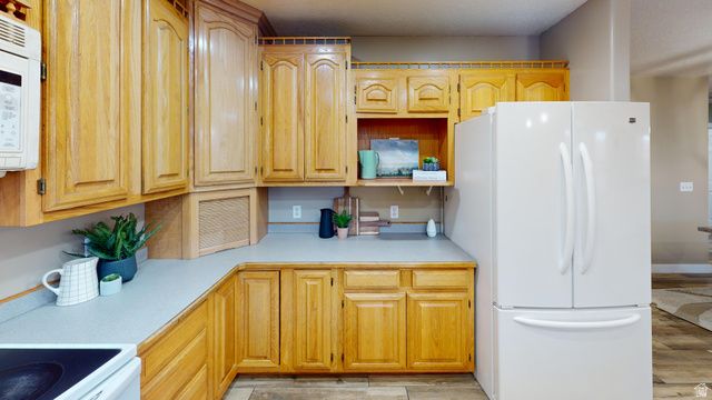 9029 N TREASURETON RD, Preston, ID 83263