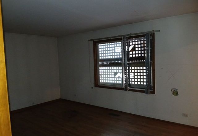 6704 W Forest Preserve Drive, Harwood Heights, IL 60706