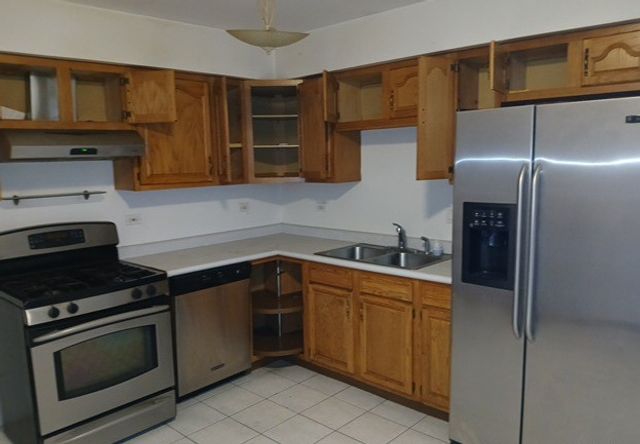 6704 W Forest Preserve Drive, Harwood Heights, IL 60706