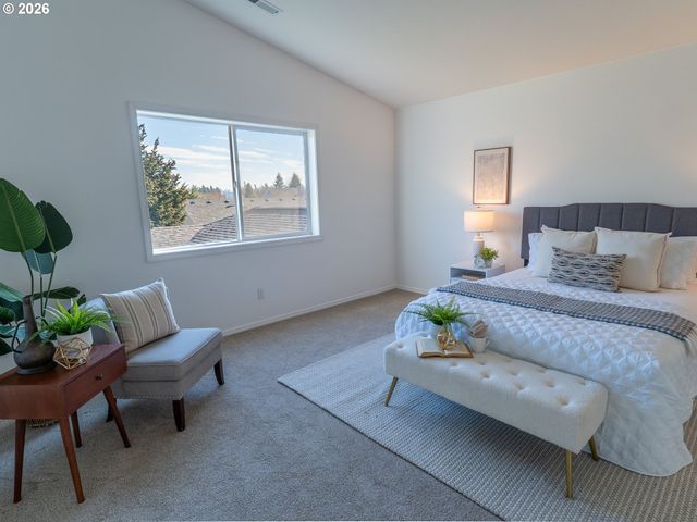 19012 PAULSEN Dr, Oregon City, OR 97045