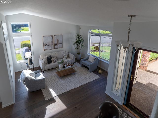 19012 PAULSEN Dr, Oregon City, OR 97045