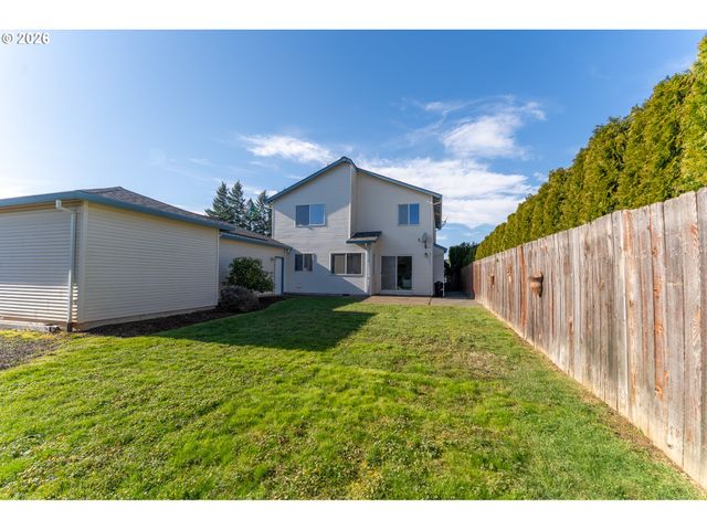 19012 PAULSEN Dr, Oregon City, OR 97045