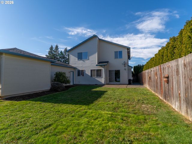 19012 PAULSEN Dr, Oregon City, OR 97045