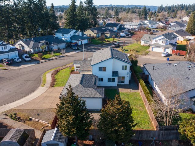 19012 PAULSEN Dr, Oregon City, OR 97045