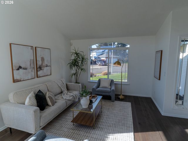 19012 PAULSEN Dr, Oregon City, OR 97045