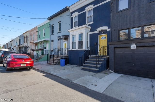 190 Astor St, Newark City, NJ 07114