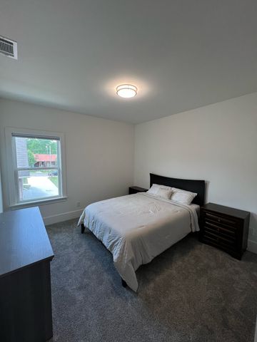 1072B Zophi St, Nashville, TN 37216