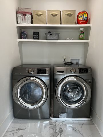 1072B Zophi St, Nashville, TN 37216