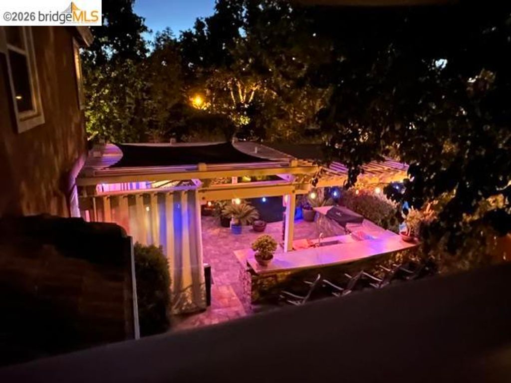 Image 26 of property listing at 550 550 Rutherford Cir, Brentwood, CA 94513