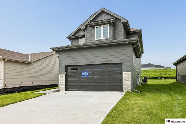 16101 Isabella Street, Bennington, NE 68007