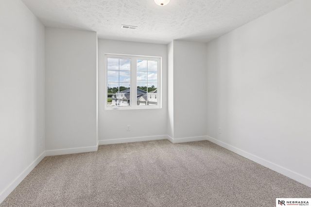 16101 Isabella Street, Bennington, NE 68007