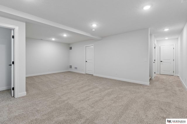 16101 Isabella Street, Bennington, NE 68007