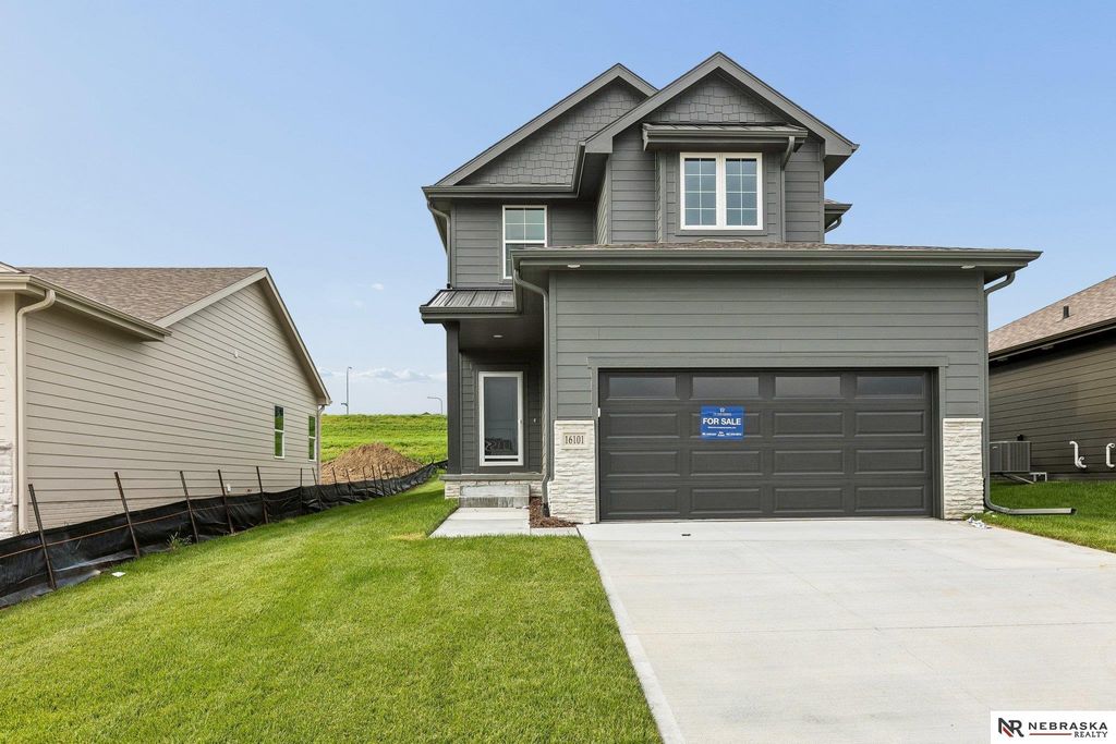 16101 Isabella Street, Bennington, NE 68007