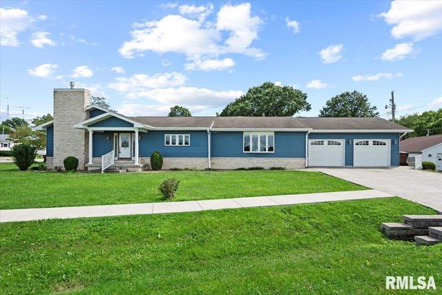 1918 GREENVIEW Street, Taylorville, IL 62568