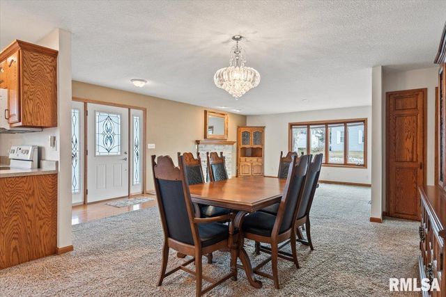 1918 GREENVIEW Street, Taylorville, IL 62568