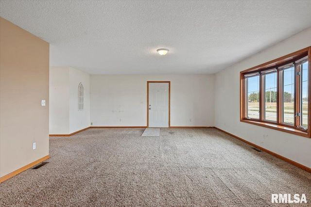 1918 GREENVIEW Street, Taylorville, IL 62568