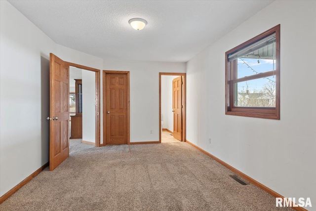 1918 GREENVIEW Street, Taylorville, IL 62568