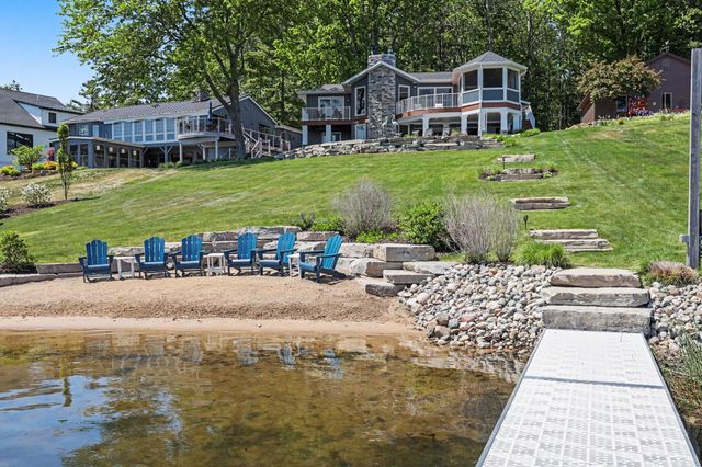 7970 Island Court, Morton Twp, MI 49346