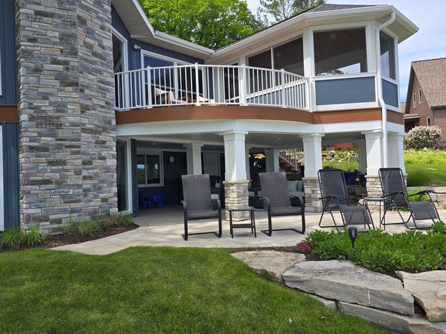 7970 Island Court, Morton Twp, MI 49346