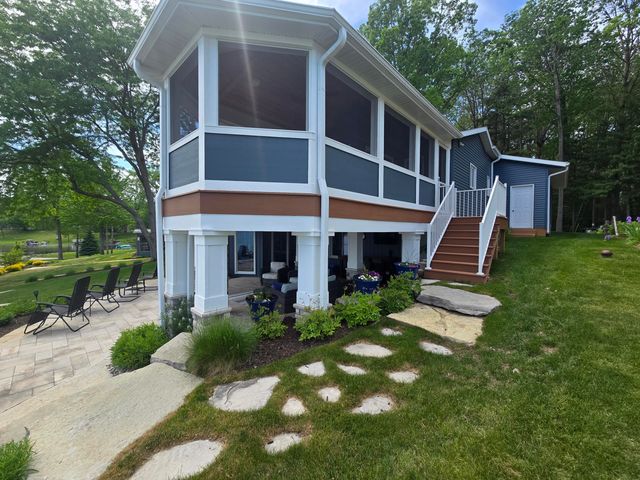 7970 Island Court, Morton Twp, MI 49346