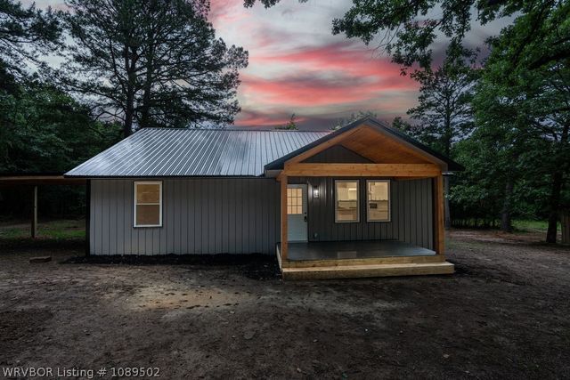 3721 Village Drive, Van Buren, AR 72956