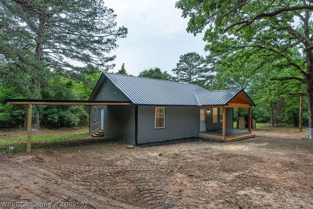 3721 Village Drive, Van Buren, AR 72956