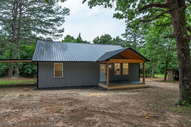 3721 Village Drive, Van Buren, AR 72956