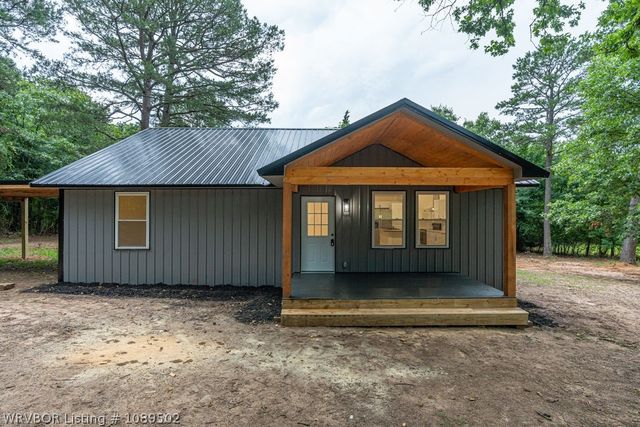 3721 Village Drive, Van Buren, AR 72956