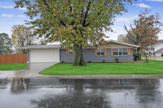 3705 S 96th East Avenue, Tulsa, OK 74145