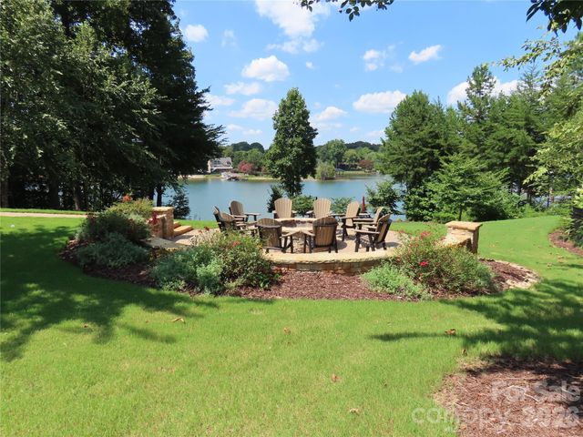 125 Lanyard Drive D, Mooresville, NC 28117