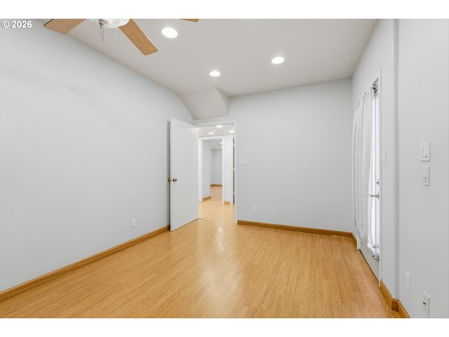 1002 JQ ADAMS St, Oregon City, OR 97045