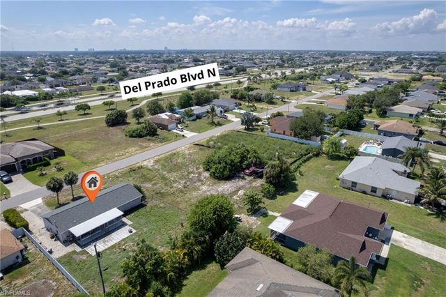 2204 NE 15th PL, Cape Coral, FL 33909
