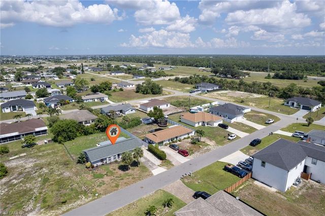 2204 NE 15th PL, Cape Coral, FL 33909
