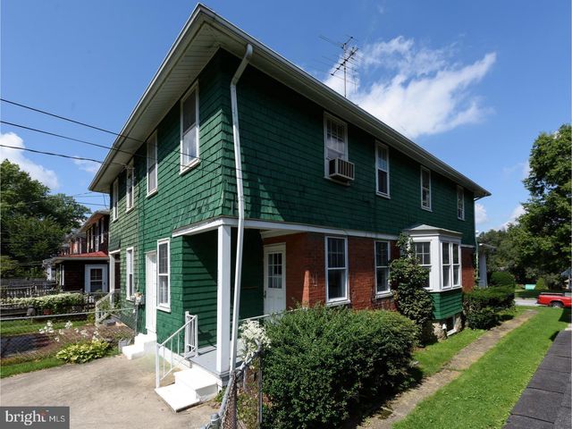 1132 STIRLING ST, Coatesville, PA 19320