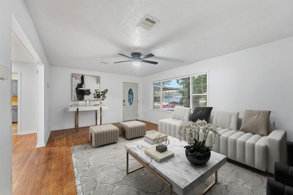 11301 O Donnell Drive, Houston, TX 77076