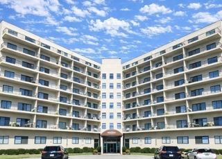 133 Commander Shea Blvd 502, Quincy, MA 02171