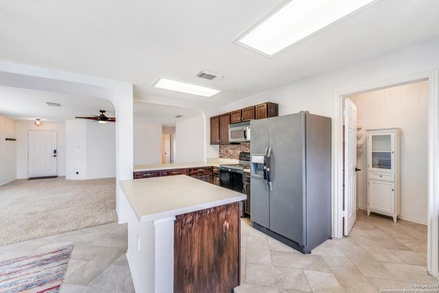 1085 Stone Hollow, New Braunfels, TX 78130