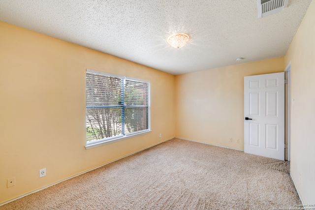 1085 Stone Hollow, New Braunfels, TX 78130