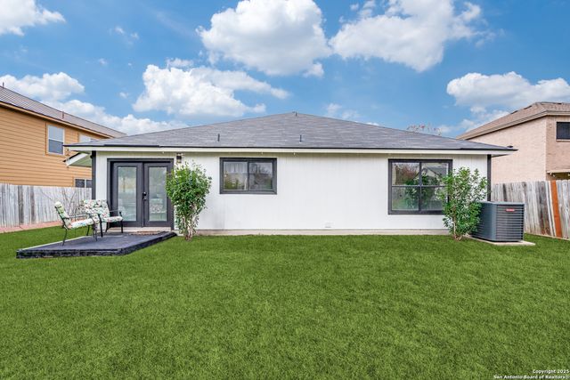 1085 Stone Hollow, New Braunfels, TX 78130