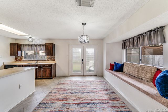 1085 Stone Hollow, New Braunfels, TX 78130