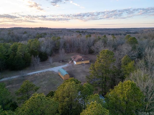 9238 Elizabeth Road, Viola, AR 72583