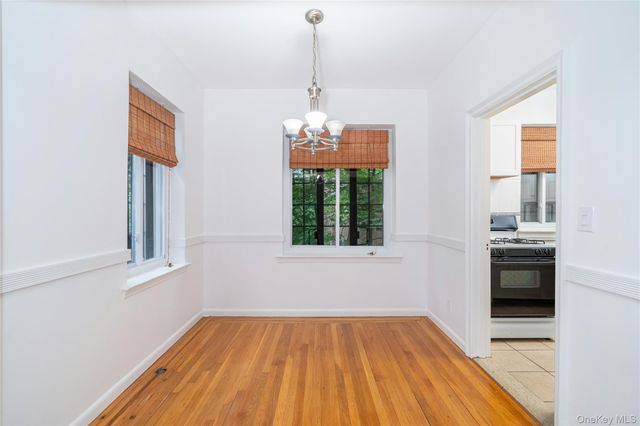 45 Pondfield Road W 1G, Bronxville, NY 10708