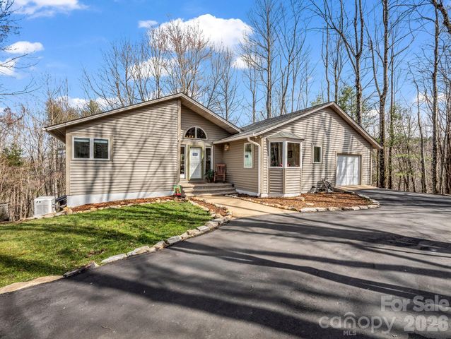 209 Walnut Ridge Road, Brevard, NC 28712