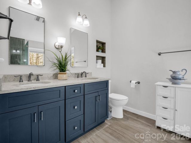 209 Walnut Ridge Road, Brevard, NC 28712