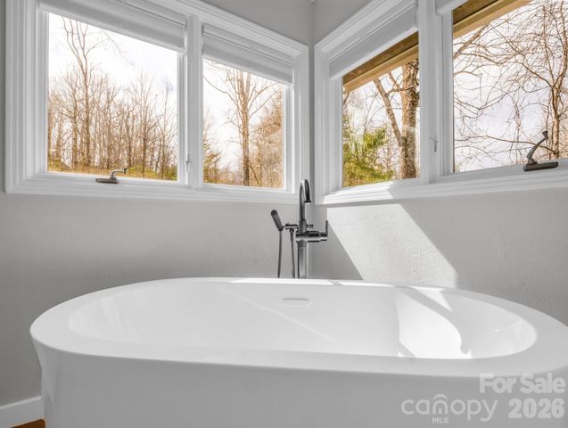 209 Walnut Ridge Road, Brevard, NC 28712