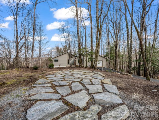 209 Walnut Ridge Road, Brevard, NC 28712