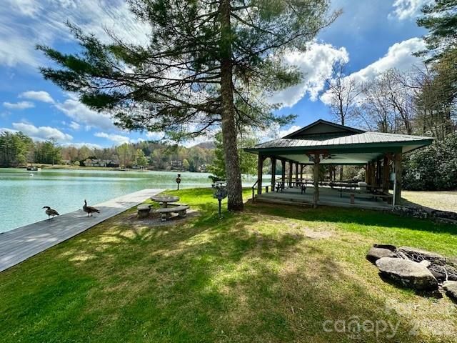 209 Walnut Ridge Road, Brevard, NC 28712